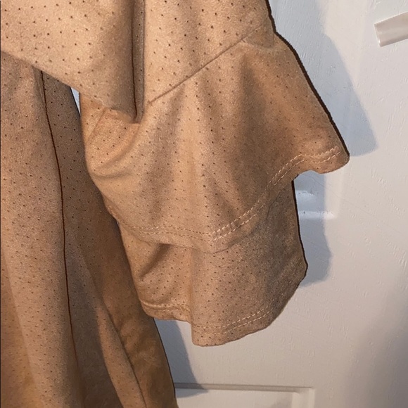 Top - Picture 3 of 3